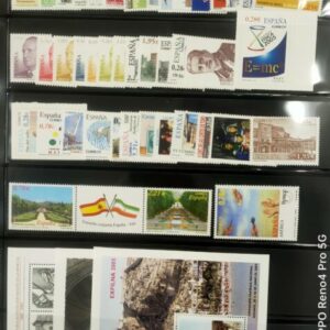AÑO 2005. COLECCIÓN COMPLETA DE SELLOS Y HOJAS BLOQUES.