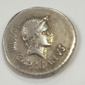 AÑO 83 A.C. DENARIO. FAMILIA NORBANA. PESO 4,1 GR