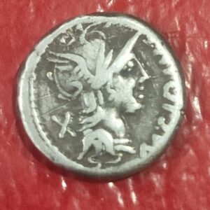 AÑO 107 A.C. DENARIO. FAMILIA CIPIA. PSO 3,8 GR