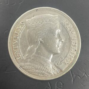 LETONIA. AÑO 1931. 5 LATI PLATA. PESO 25 GR