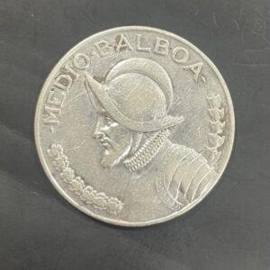 PANAMA. AÑO 1930. 1/2 MEDIO BALBOA (900). PESO 12,4 GR