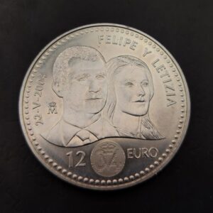 AÑO 2004. 12 EUROS PLATA (925) " FELIPE Y LETIZIA ". PESO 18 GR
