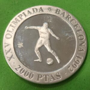 AÑO 1990. 2000 PTAS PLATA OLIMPIADAS 1992 "FUTBOL". PESO 27,24  GR